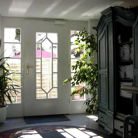 דירה Gaestehaus-zum-see באד בוכאו