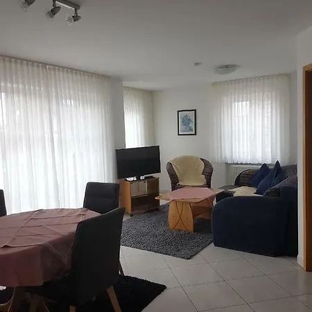 Gaestehaus-zum-see *